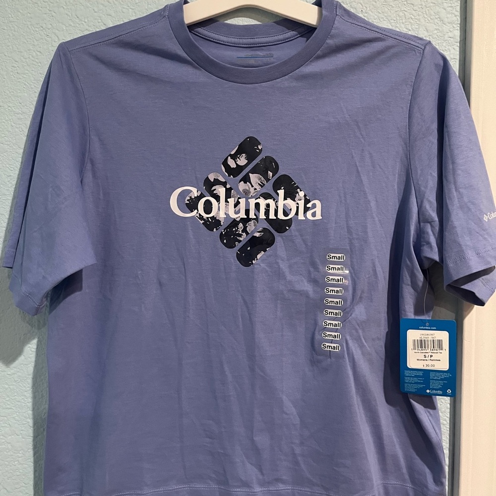 Women’s Columbia sports wear tee S size brand new